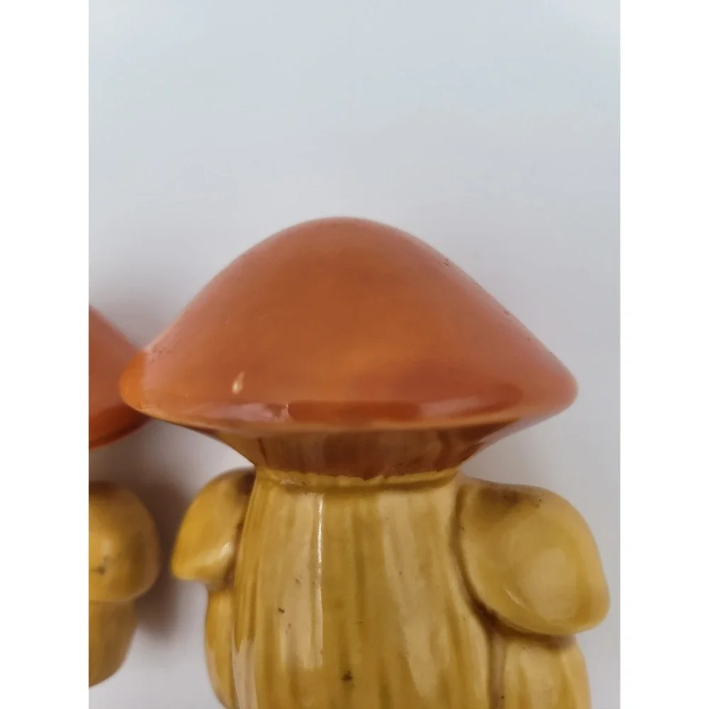 Vintage‎ 1970s Mushroom Salt and Pepper Shakers Orange Yellow Japan